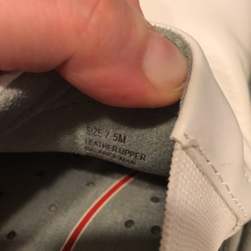 White KLOGS Nursing shoes. Shoes run a bit large. - Picture 10 of 11